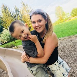 Meet your Posher, Haley